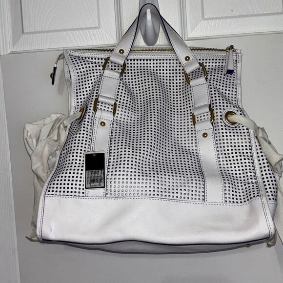 NWT Juicy Couture white leather perforated purse/bag/satchel Daydreamer Venice - Picture 4 of 9